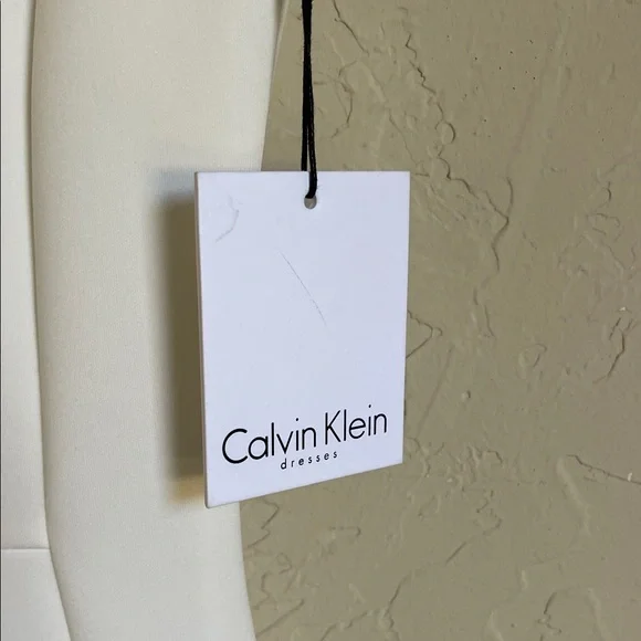 New! Calvin Klein Women's 4 Scuba Fit & Flare A Line Sleeveless White Dress - Picture 3 of 10